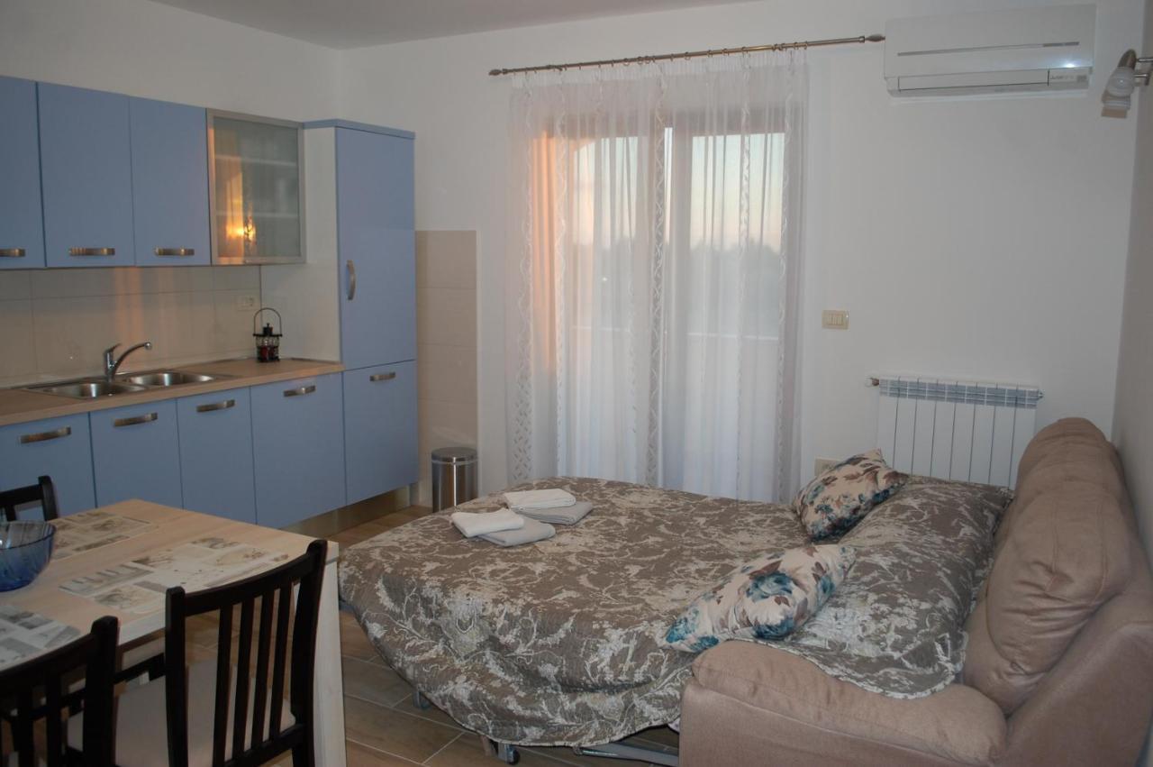 Apartmani Diana Novigrad  Екстер'єр фото