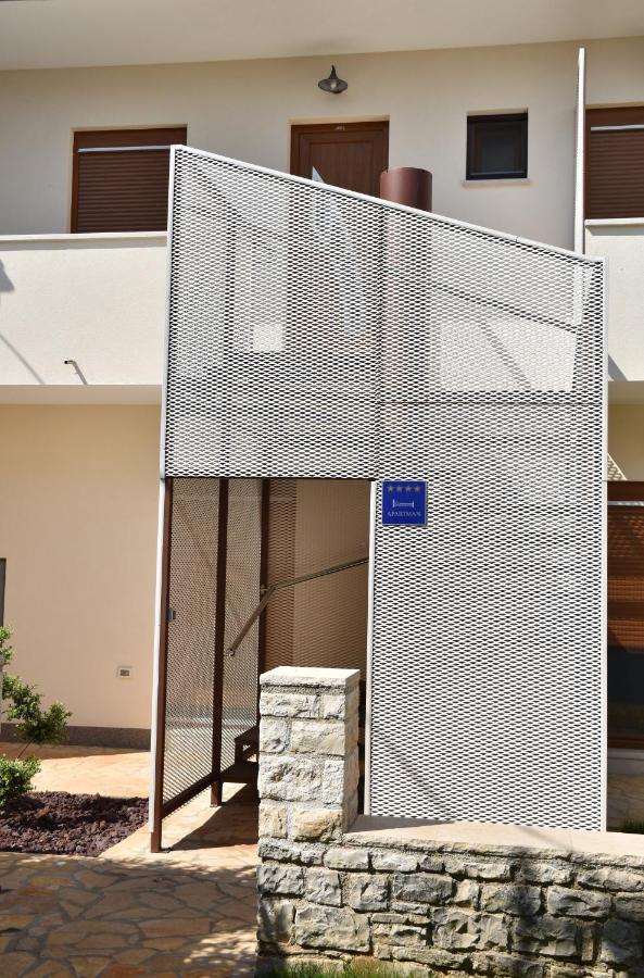 Apartmani Diana Novigrad  Екстер'єр фото